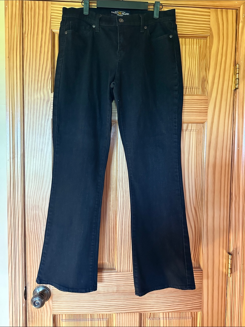 Lucky Brand Sofia Boot Cut Jeans in black size 12/31